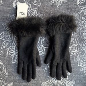 Ugg Smart Fabric Gloves w/ Toscana Trim Size Large NWT
